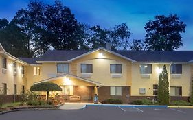 Super 8 By Wyndham Radford Va